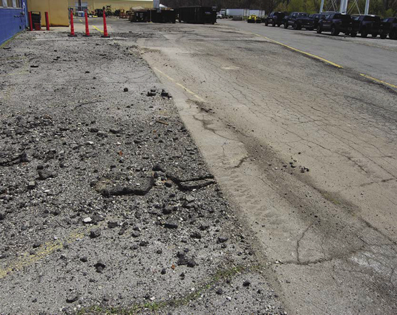 防汛抢险潜水泵在道路应用